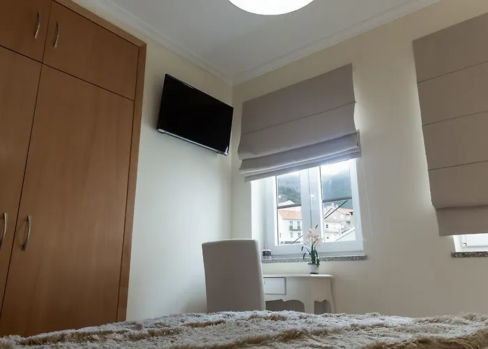 Casa D'avenida Мантейгас